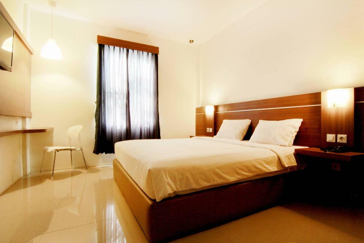 Alzara Hotel Syariah Wonosari Exterior foto