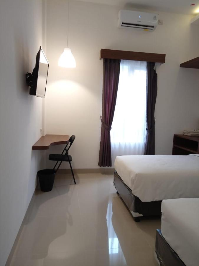 Alzara Hotel Syariah Wonosari Exterior foto